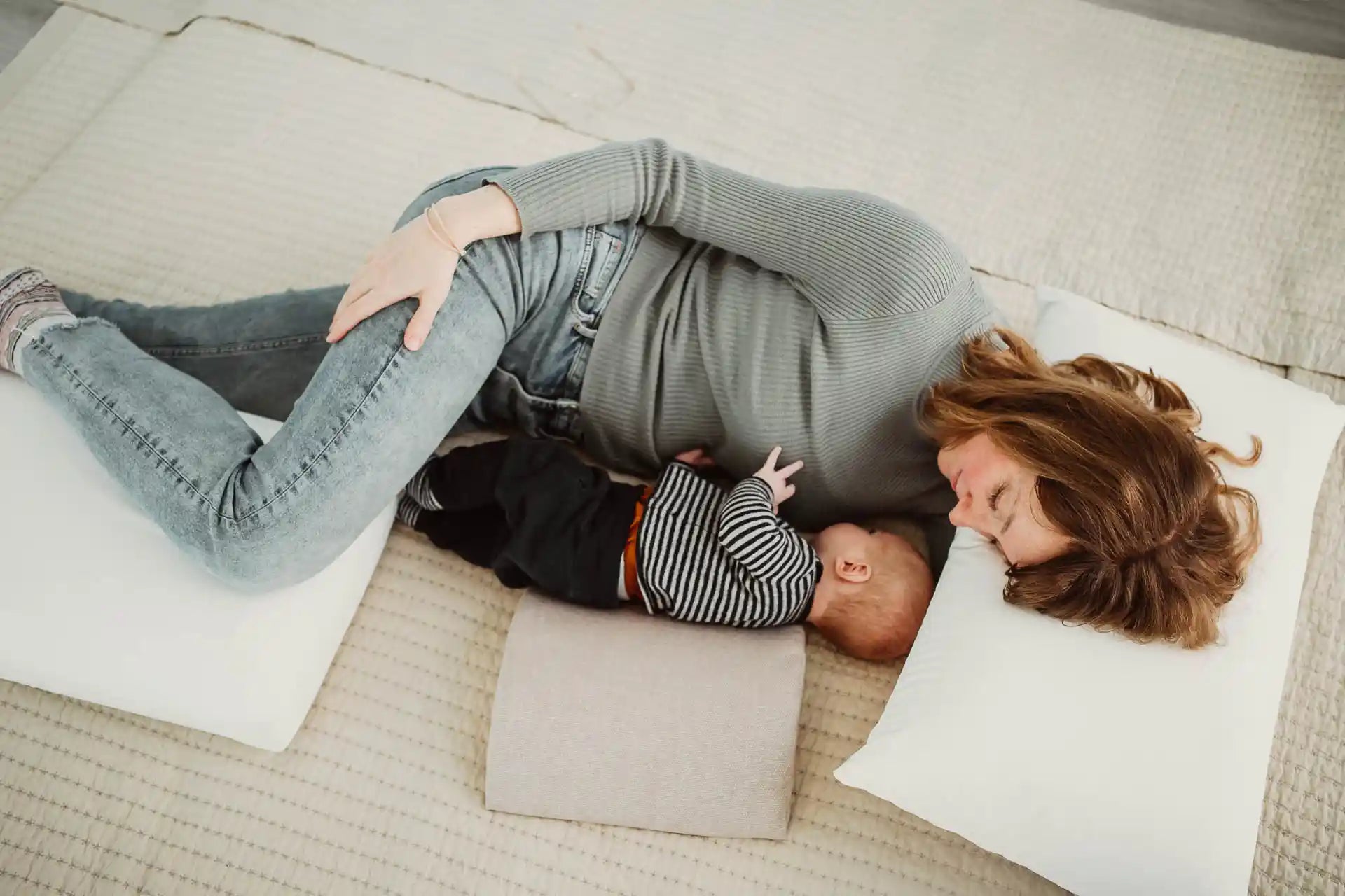 Seitliche Lagerung zum Stillen