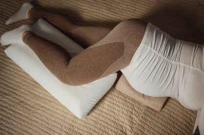 Foto zeigt Beinlagerung einer Schwangeren